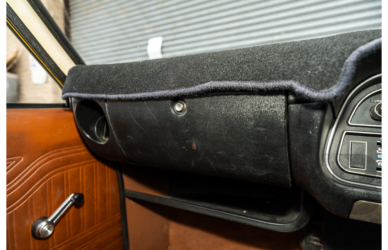 7/1977 Chrysler Galant XL GD 4d Sedan Gold 1.6L