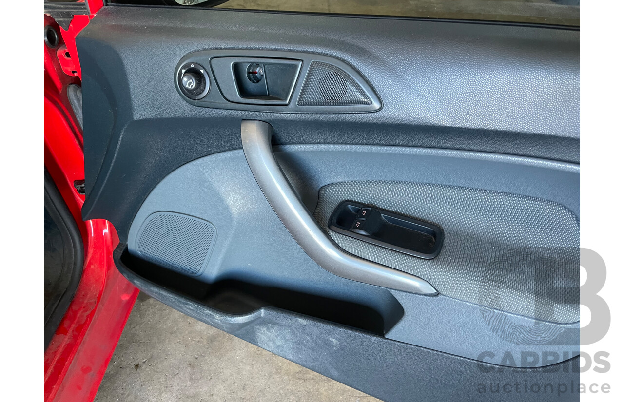 04/2010 Ford Fiesta ECONETIC FWD WS 5D Hatchback Red 1.6L