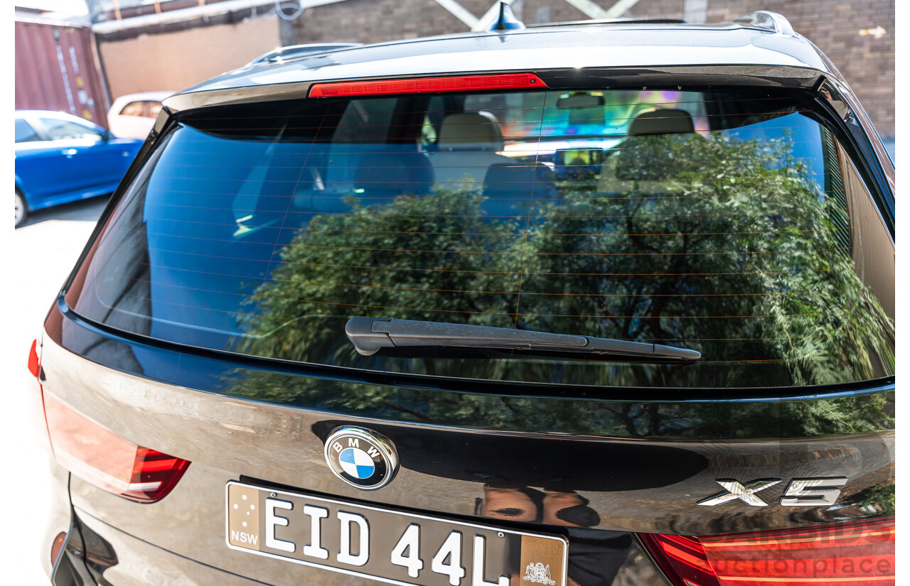 4/2014 BMW X5 Xdrive 50i F15 (AWD) MY14 M-Sport Pack 4d Wagon Sapphire Black Metallic Twin Turbo V8 4.4L