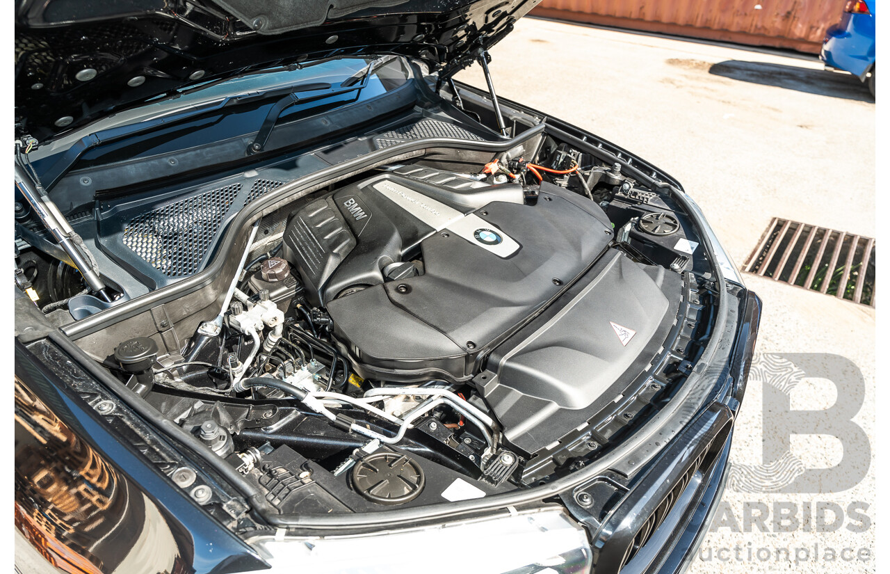 4/2014 BMW X5 Xdrive 50i F15 (AWD) MY14 M-Sport Pack 4d Wagon Sapphire Black Metallic Twin Turbo V8 4.4L