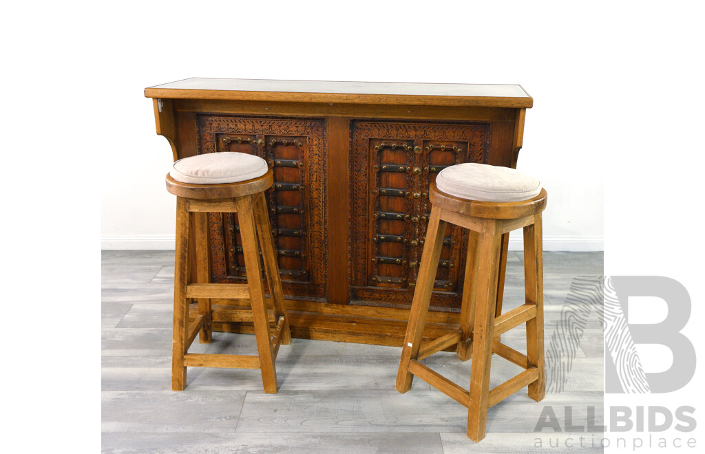 Hardwood Bar Unit with T