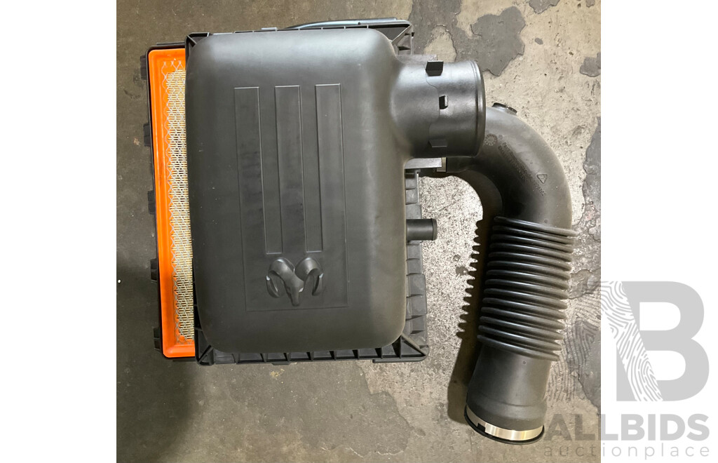 HANKOOK 20 Inch 275/60 R20 Wheels & Assorted of Car Parts for RAM - Estimated Total ORP $3,500