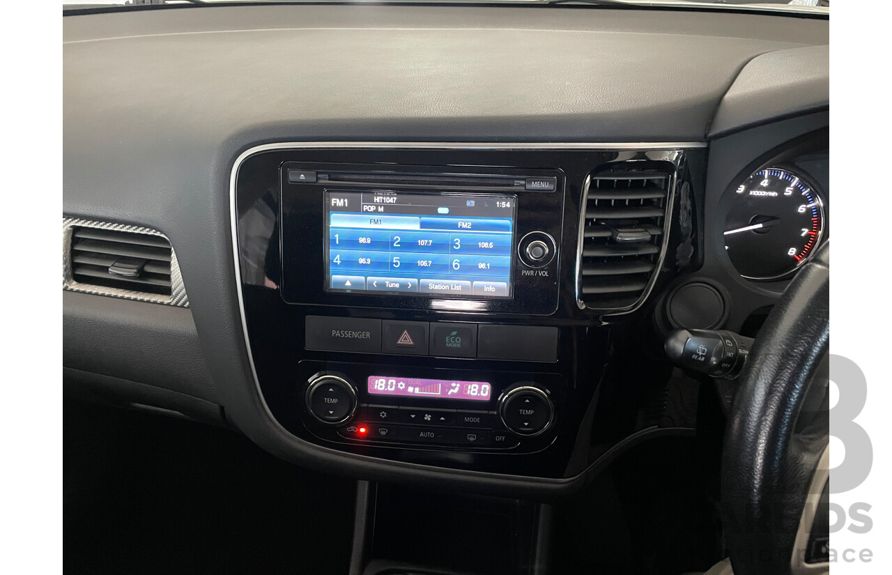 05/2013 Mitsubishi Outlander LS (4x4) AWD ZJ 4D Wagon White 2.4L