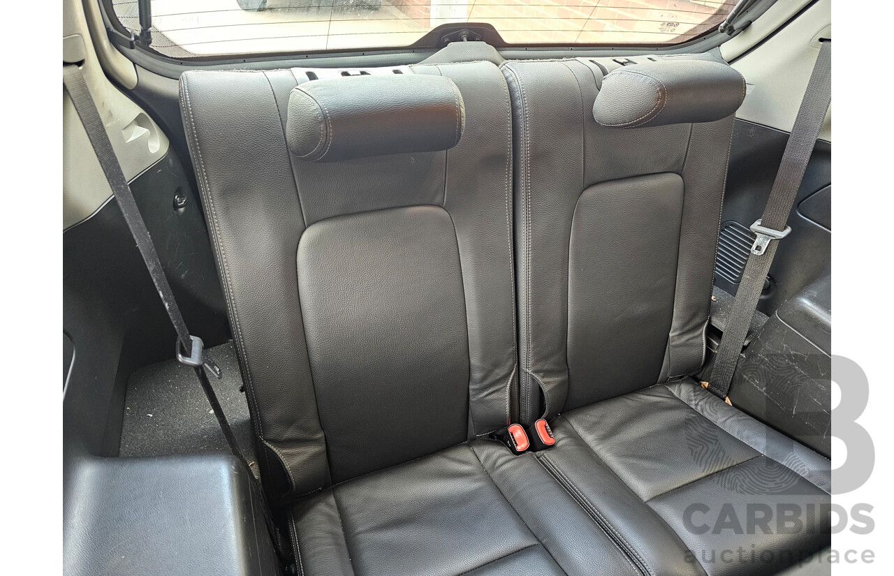 5/2012 Holden Captiva 7 LX (4x4) CG SERIES II 4d Wagon Black 2.2L