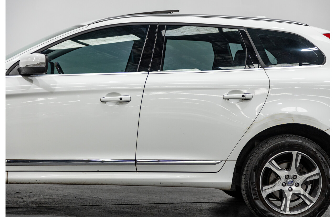 08/2014 Volvo XC60 T5 Luxury DZ MY14 4d Wagon White Turbo 2.0L