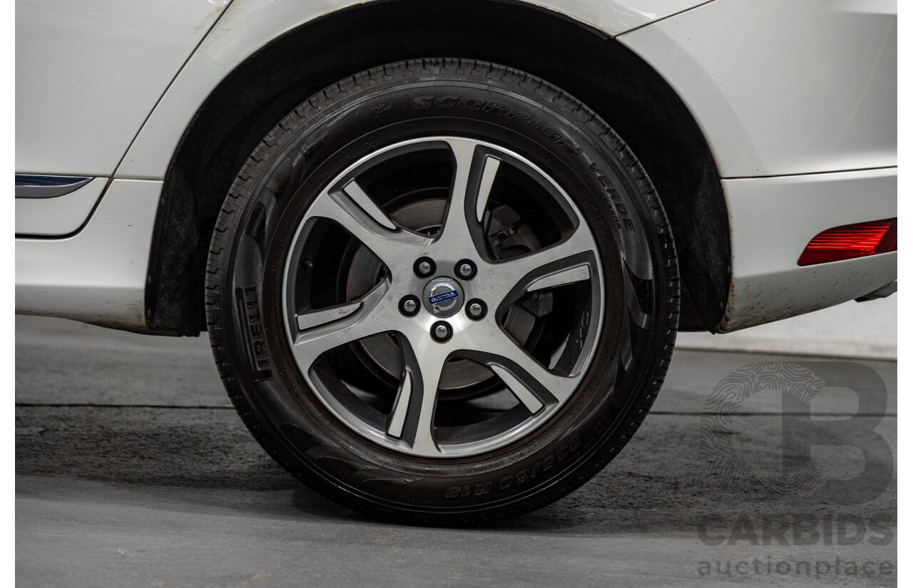 08/2014 Volvo XC60 T5 Luxury DZ MY14 4d Wagon White Turbo 2.0L