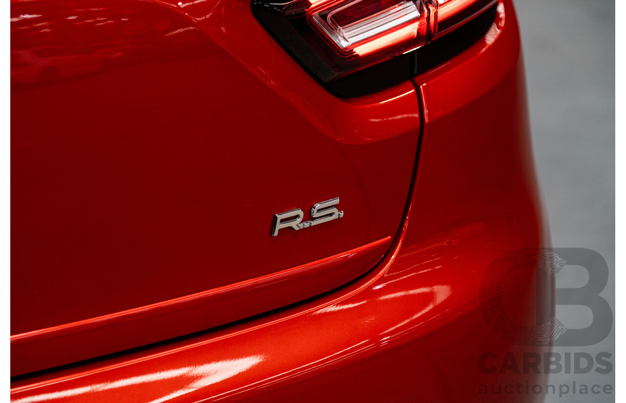 10/2017 Renault Clio RS 200 CUP Premium X98 5d Hatchback Metallic Flame Red Turbo 1.6L
