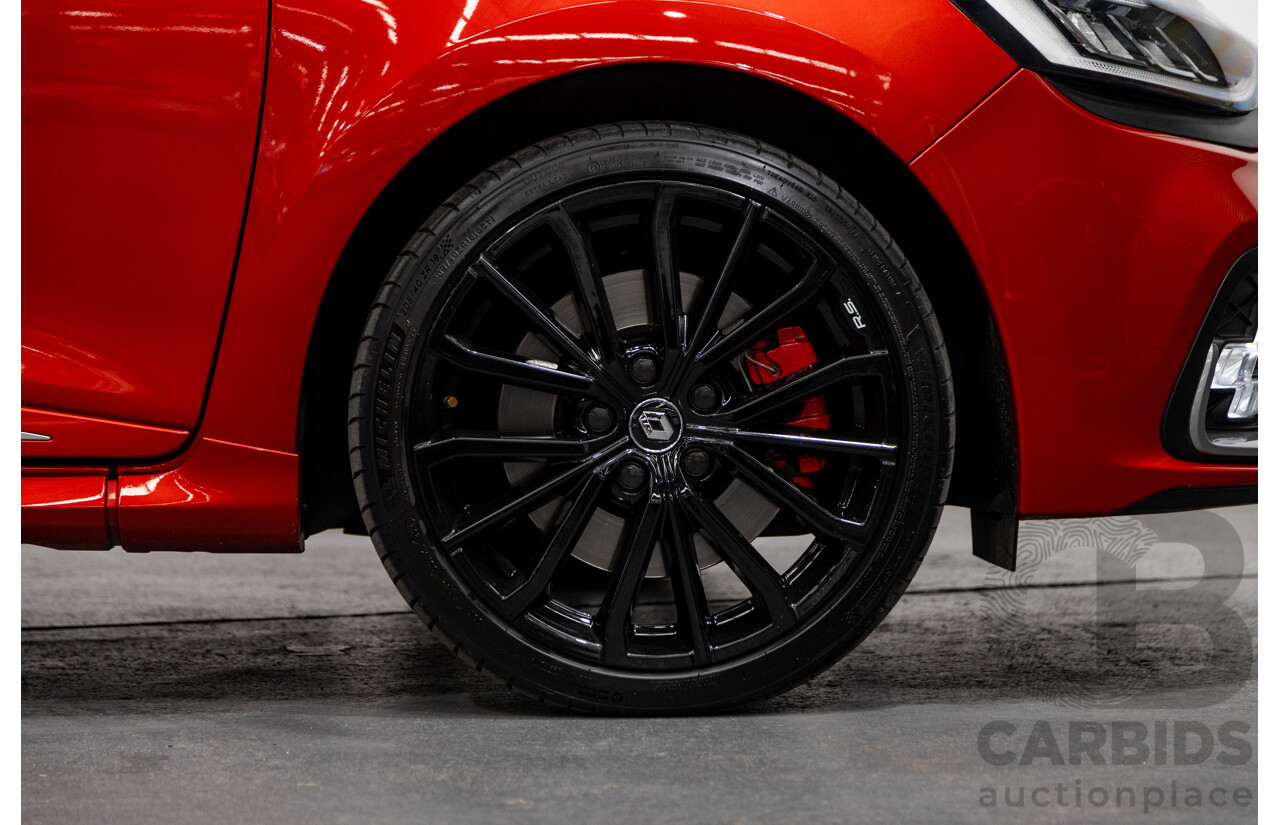 10/2017 Renault Clio RS 200 CUP Premium X98 5d Hatchback Metallic Flame Red Turbo 1.6L