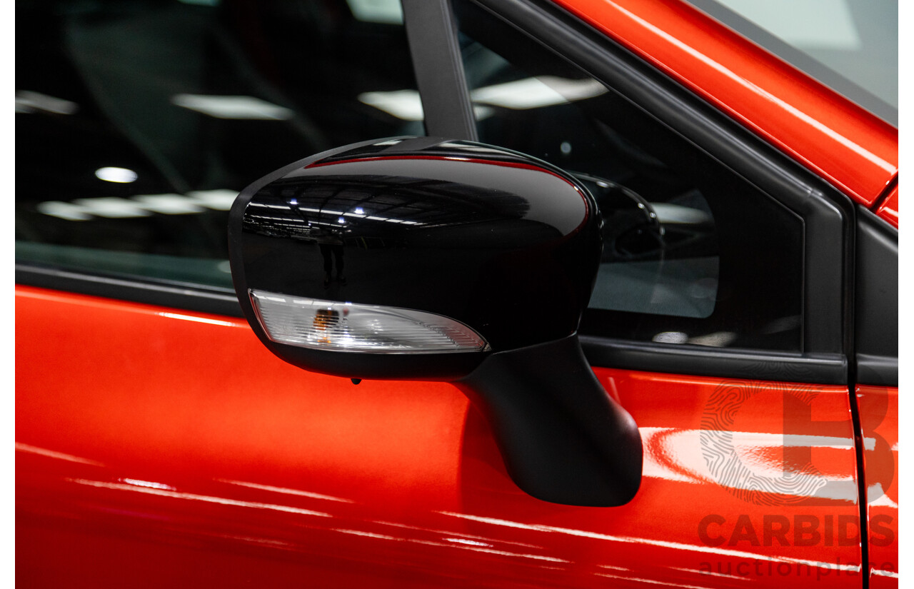 10/2017 Renault Clio RS 200 CUP Premium X98 5d Hatchback Metallic Flame Red Turbo 1.6L