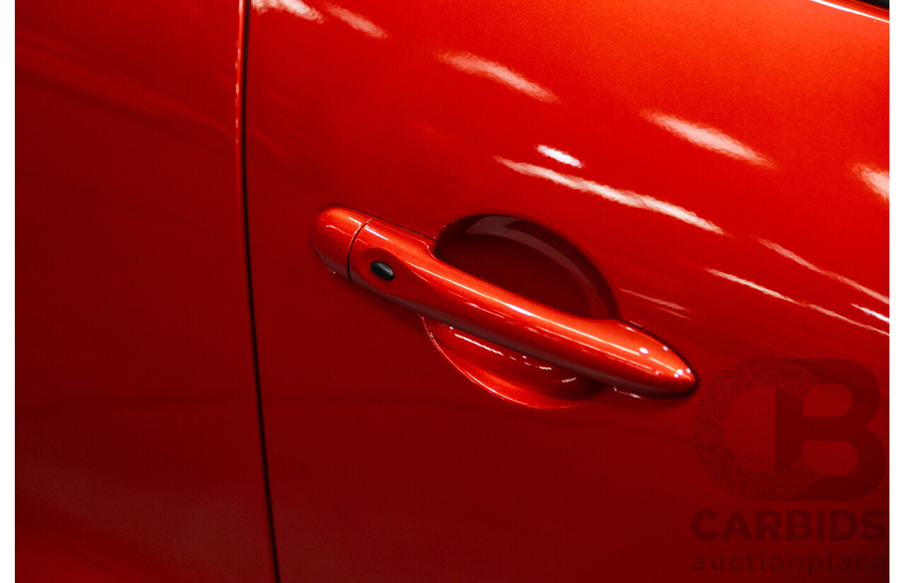 10/2017 Renault Clio RS 200 CUP Premium X98 5d Hatchback Metallic Flame Red Turbo 1.6L