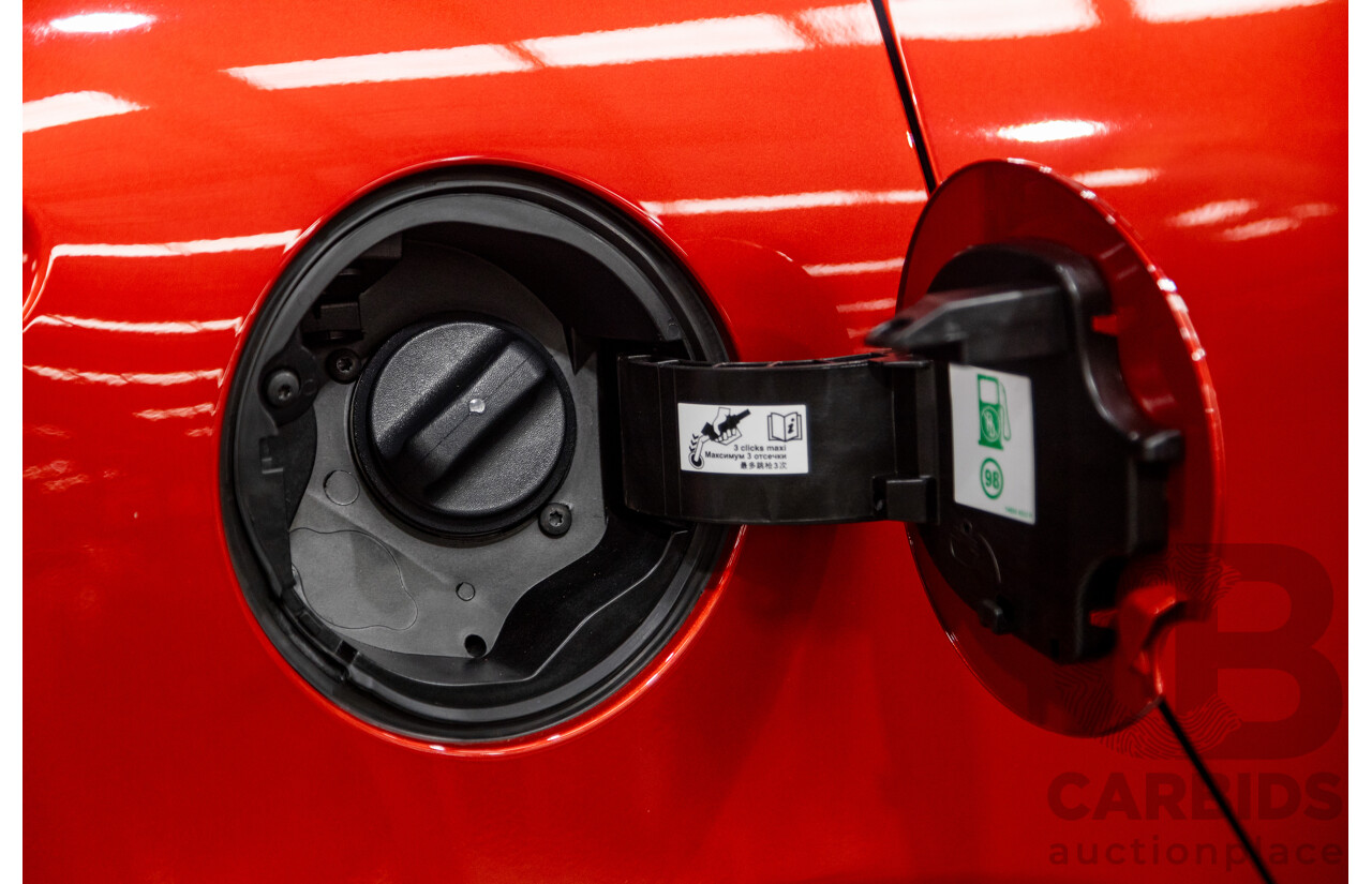 10/2017 Renault Clio RS 200 CUP Premium X98 5d Hatchback Metallic Flame Red Turbo 1.6L