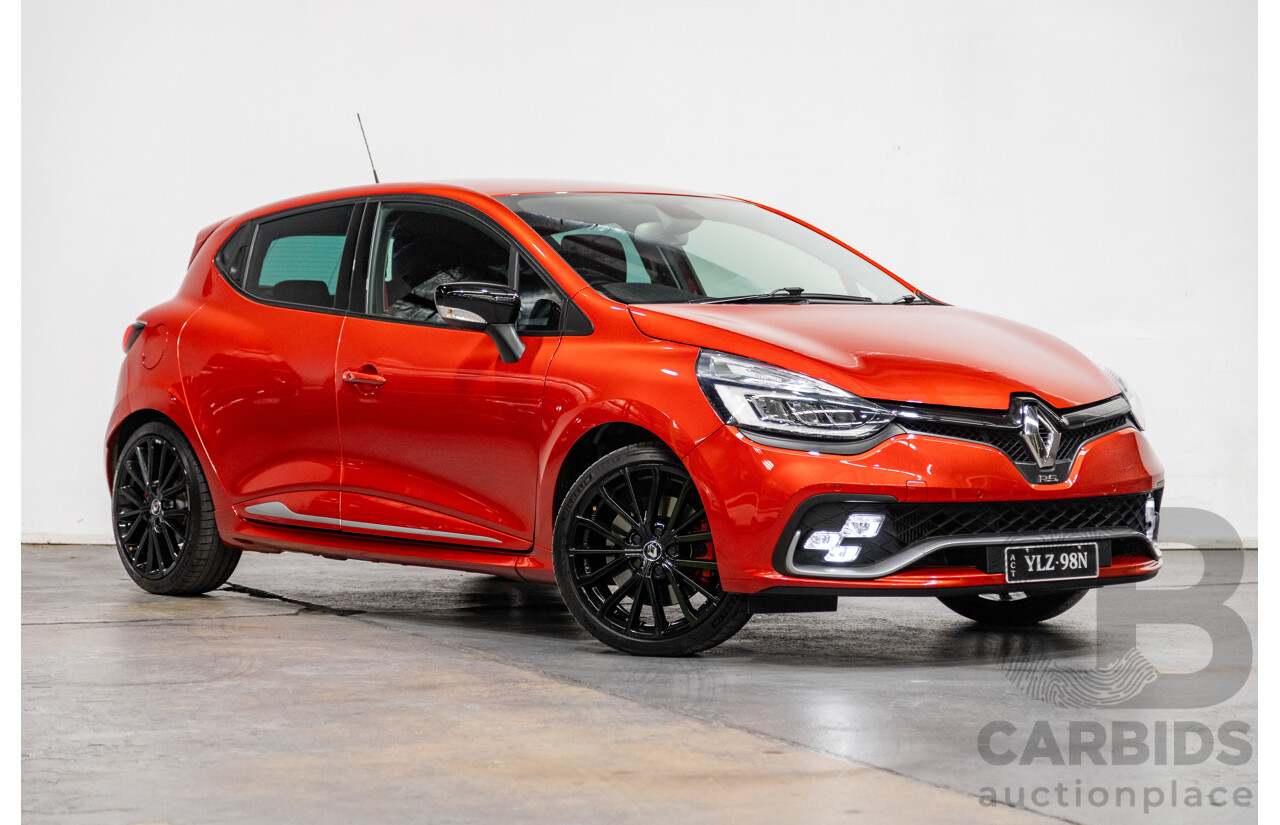 10/2017 Renault Clio RS 200 CUP Premium X98 5d Hatchback Metallic Flame Red Turbo 1.6L