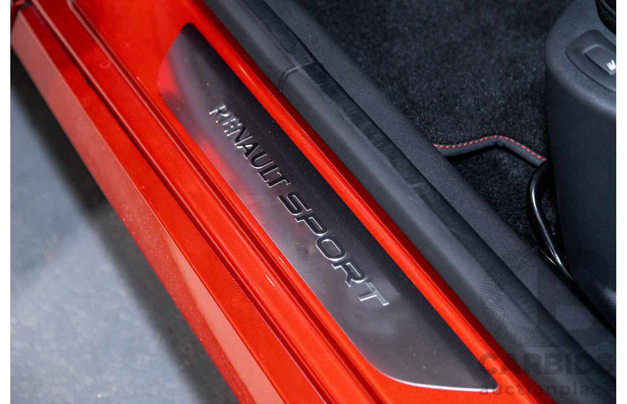 10/2017 Renault Clio RS 200 CUP Premium X98 5d Hatchback Metallic Flame Red Turbo 1.6L