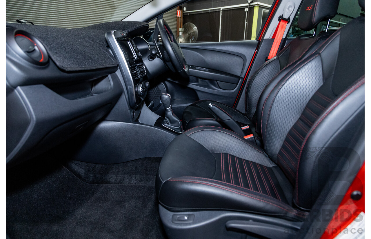 10/2017 Renault Clio RS 200 CUP Premium X98 5d Hatchback Metallic Flame Red Turbo 1.6L