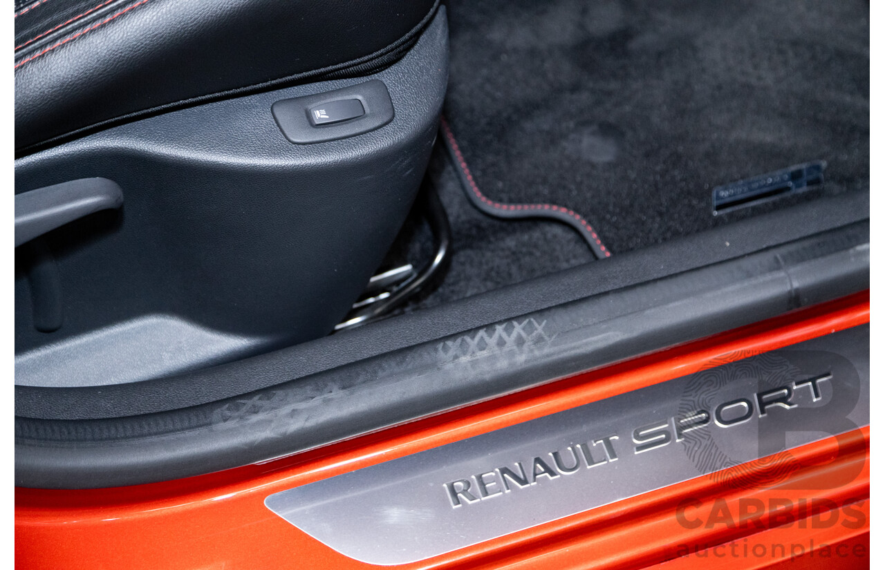 10/2017 Renault Clio RS 200 CUP Premium X98 5d Hatchback Metallic Flame Red Turbo 1.6L