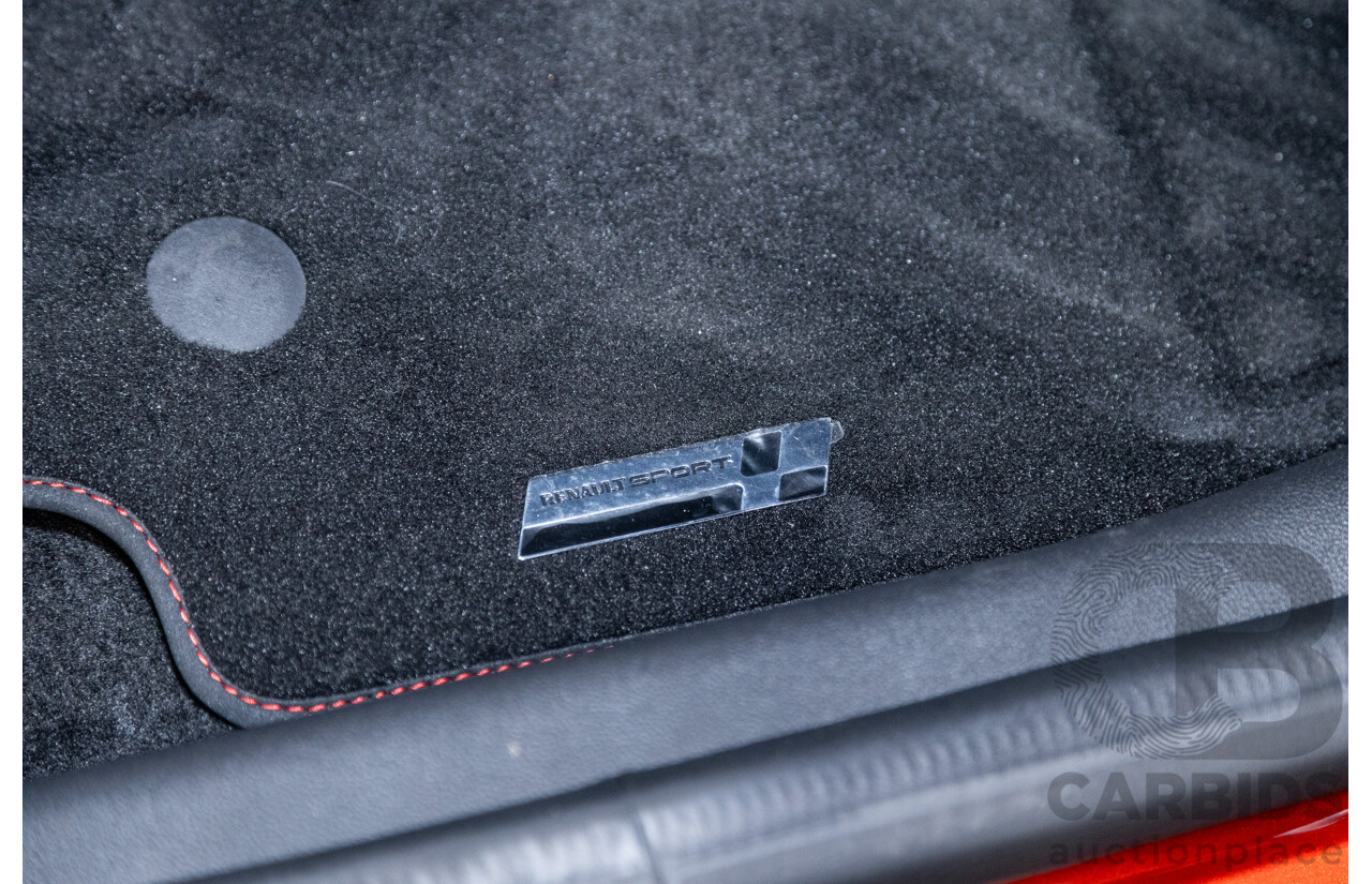 10/2017 Renault Clio RS 200 CUP Premium X98 5d Hatchback Metallic Flame Red Turbo 1.6L