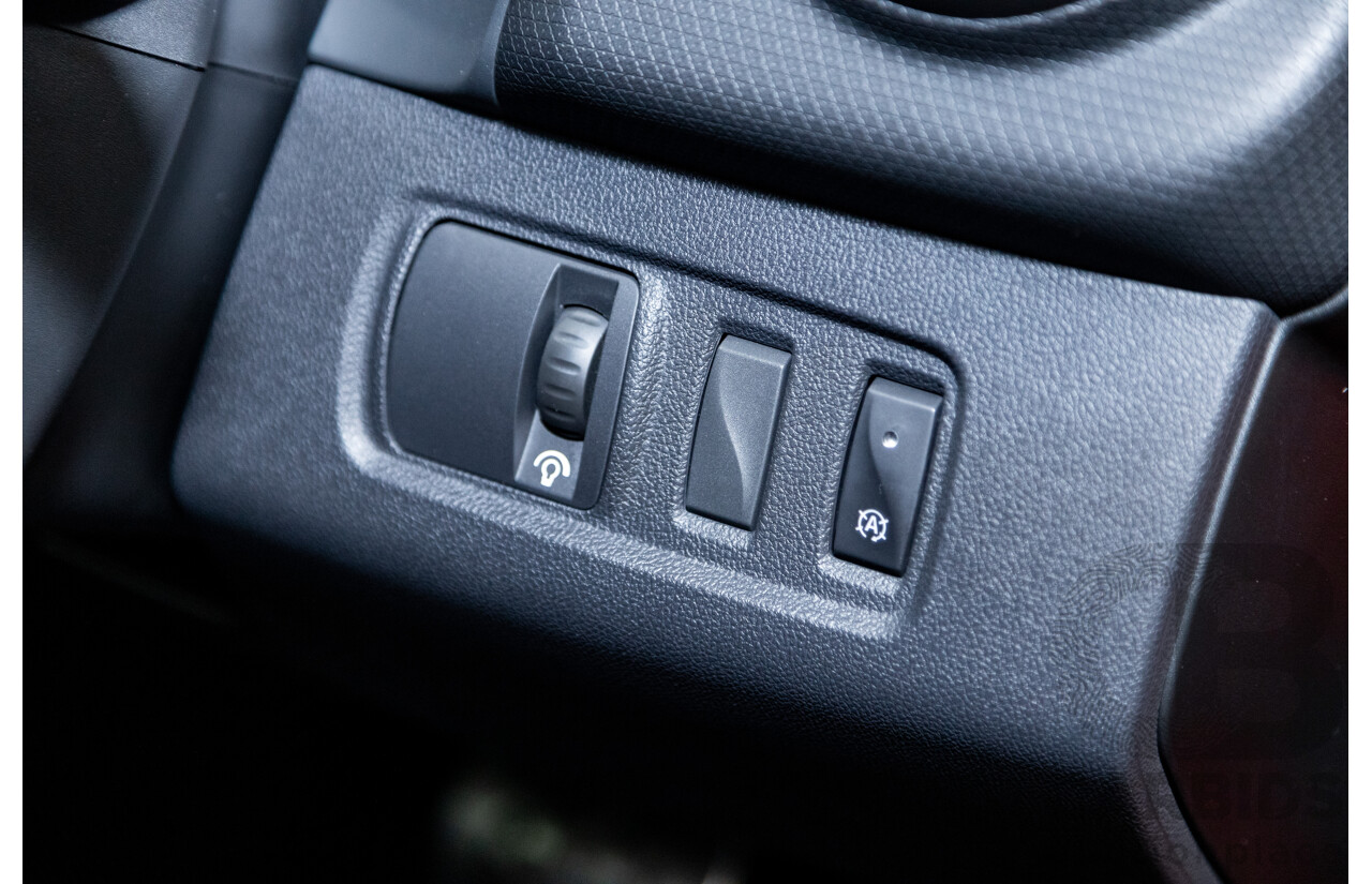 10/2017 Renault Clio RS 200 CUP Premium X98 5d Hatchback Metallic Flame Red Turbo 1.6L