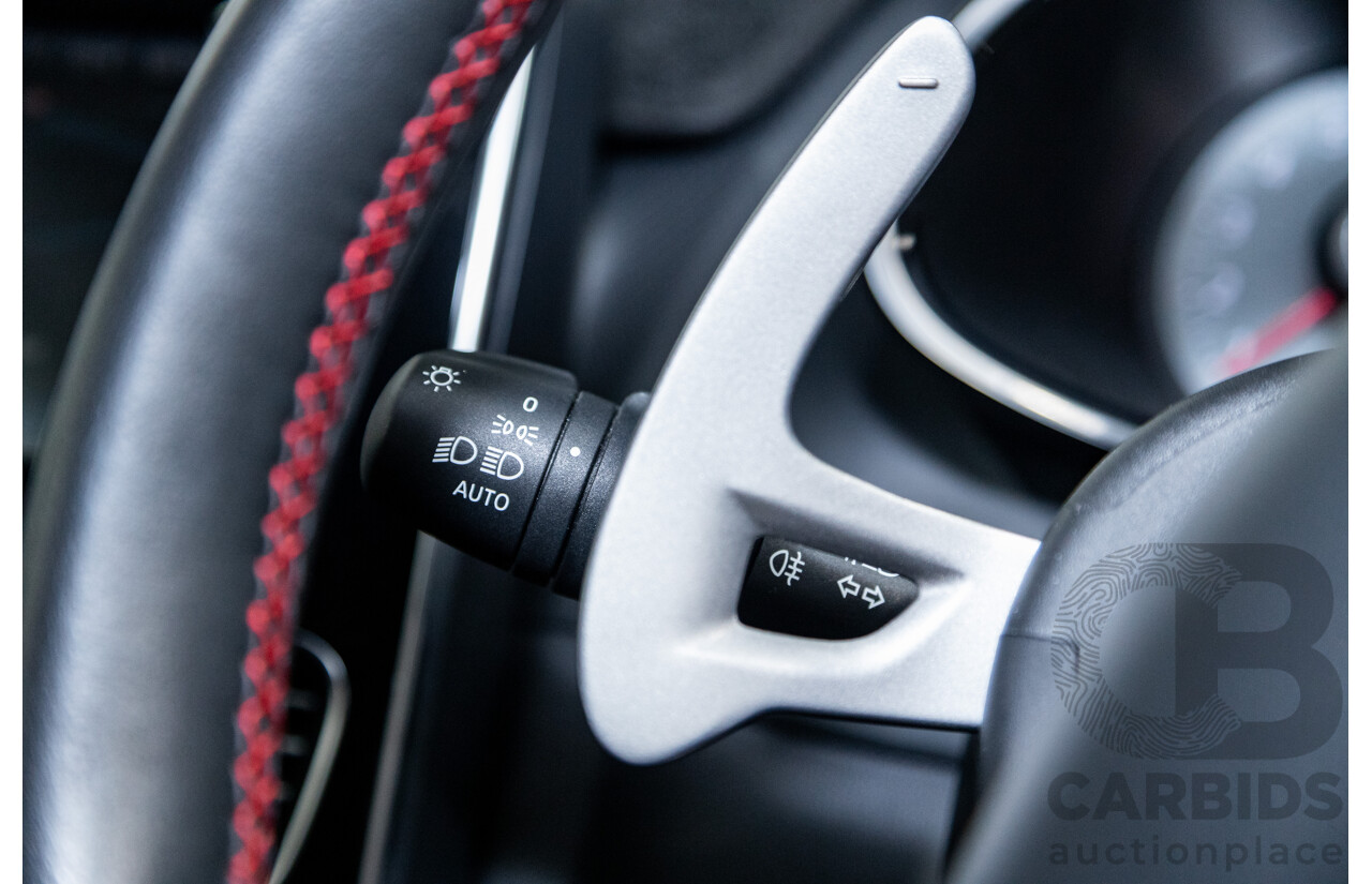 10/2017 Renault Clio RS 200 CUP Premium X98 5d Hatchback Metallic Flame Red Turbo 1.6L