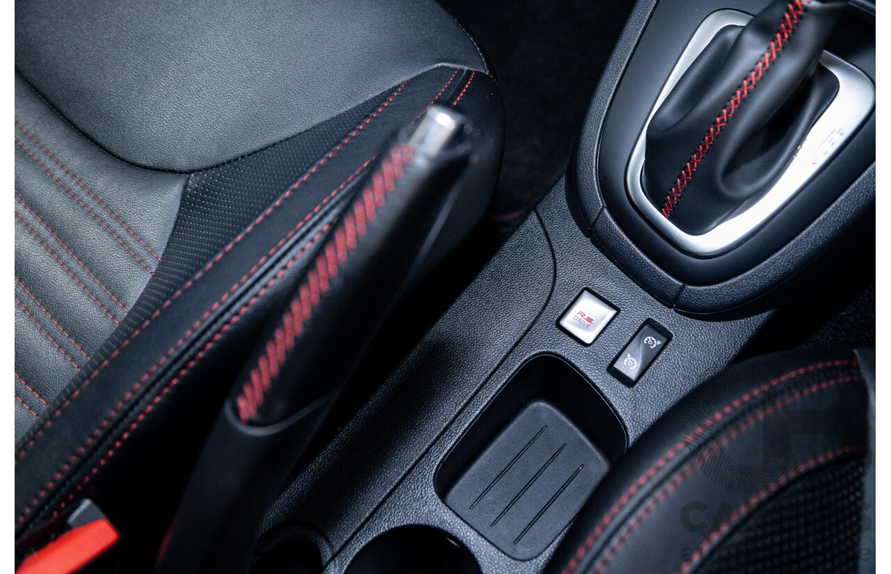 10/2017 Renault Clio RS 200 CUP Premium X98 5d Hatchback Metallic Flame Red Turbo 1.6L