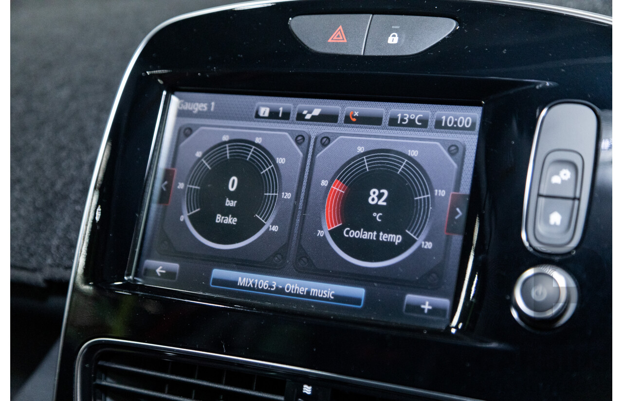 10/2017 Renault Clio RS 200 CUP Premium X98 5d Hatchback Metallic Flame Red Turbo 1.6L