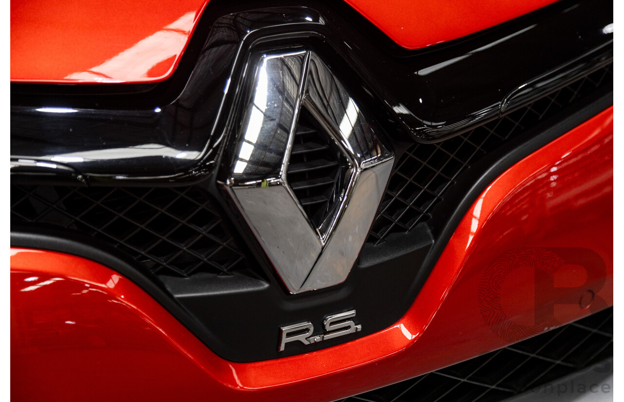 10/2017 Renault Clio RS 200 CUP Premium X98 5d Hatchback Metallic Flame Red Turbo 1.6L