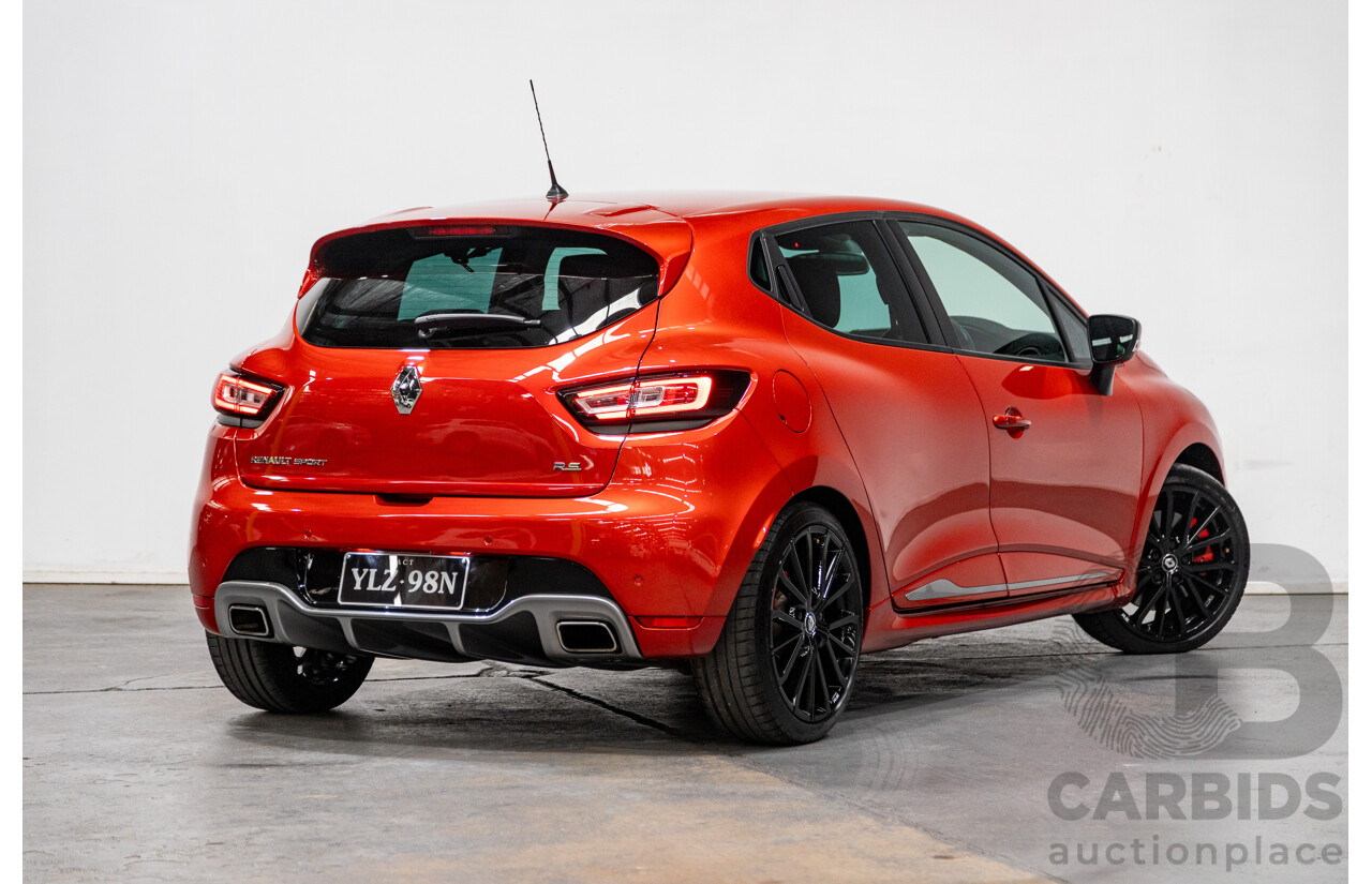 10/2017 Renault Clio RS 200 CUP Premium X98 5d Hatchback Metallic Flame Red Turbo 1.6L