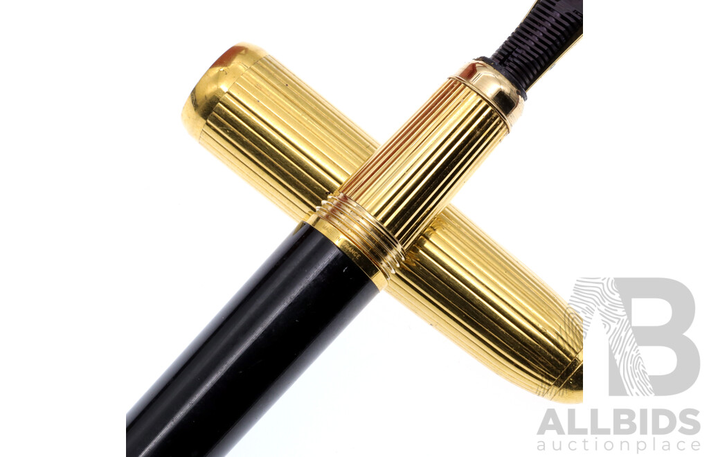 Cartier Louis Fountain Pen, Featuring Solid 18ct Gold Nib Engraved with Cartier, and Ballpoint Interchangeable Cartridge, Original in Box with Authenticity Documentation