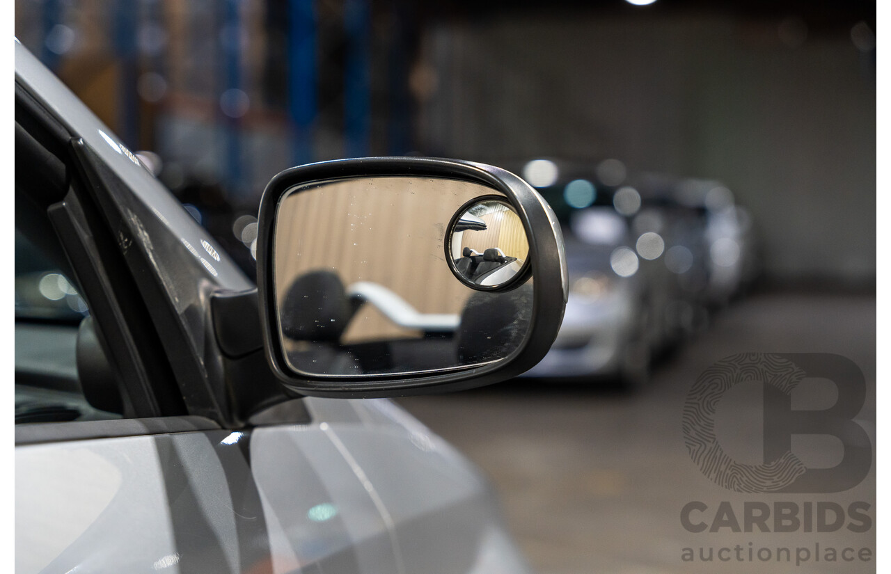 1/2006 Holden Tigra  XC MY06 2d Convertible Metallic Silver 1.8L