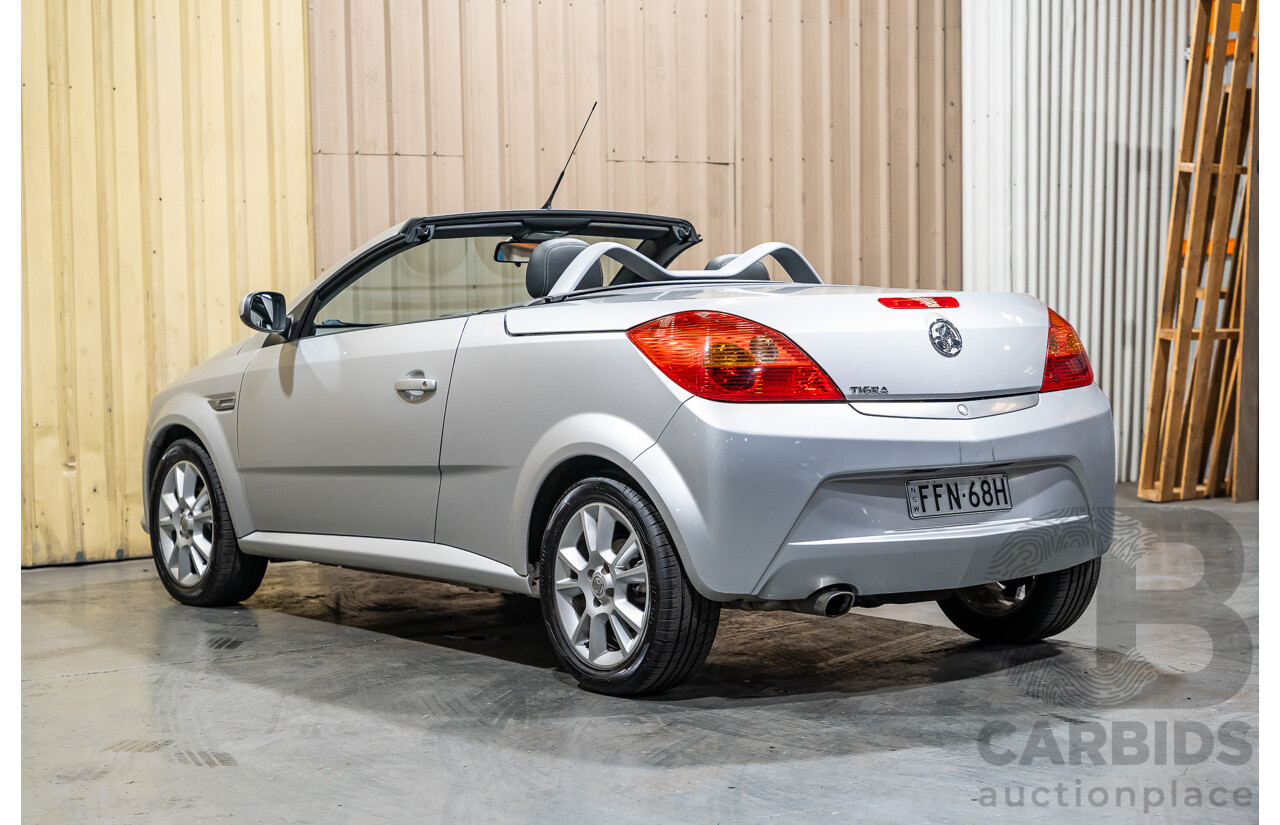 1/2006 Holden Tigra  XC MY06 2d Convertible Metallic Silver 1.8L