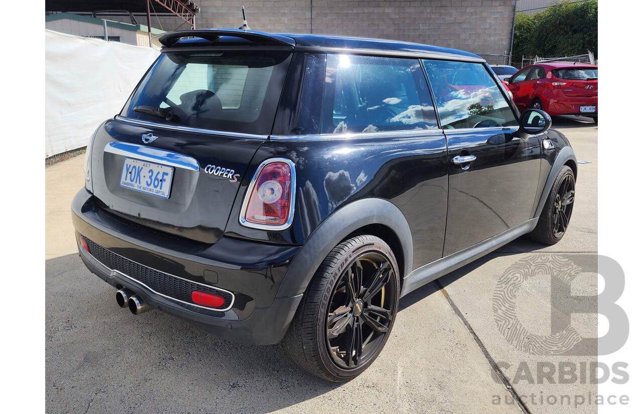 12/2009 Mini Cooper S FWD R56 2D Hatchback Black 1.6L
