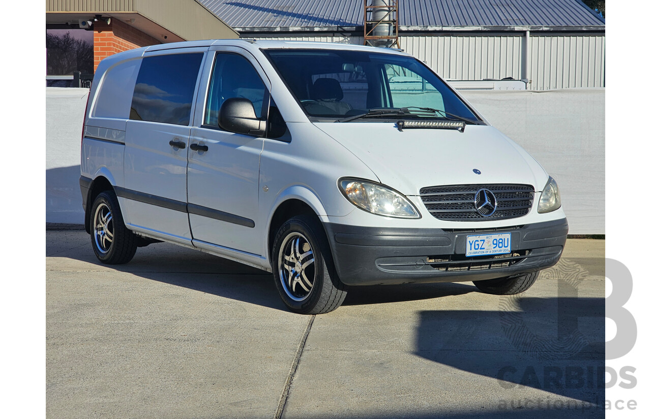 8/2004 Mercedes-Benz Vito 115cdi Compact  4d Van White 2.1L