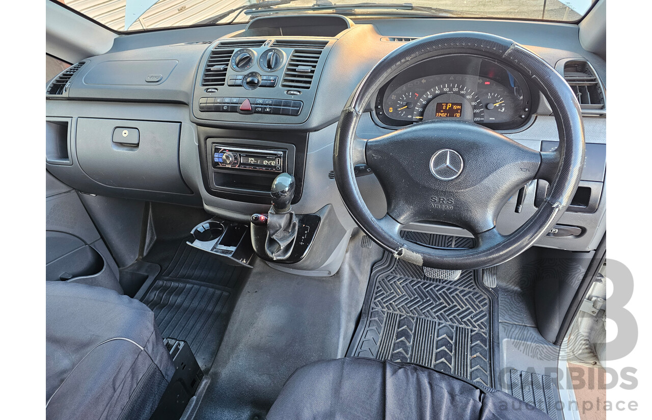 8/2004 Mercedes-Benz Vito 115cdi Compact  4d Van White 2.1L