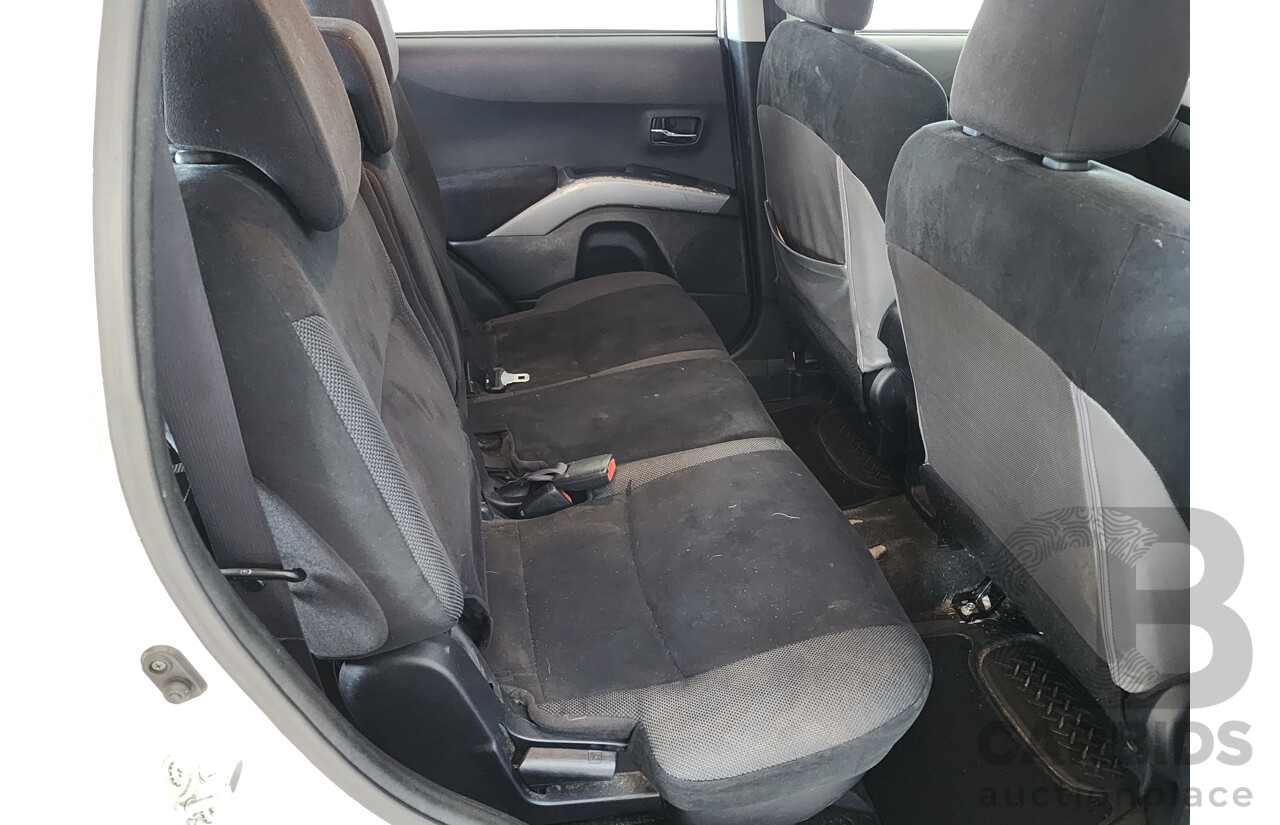 09/2007 Mitsubishi Outlander XLS 4x4 ZG 4D Wagon White 2.4L