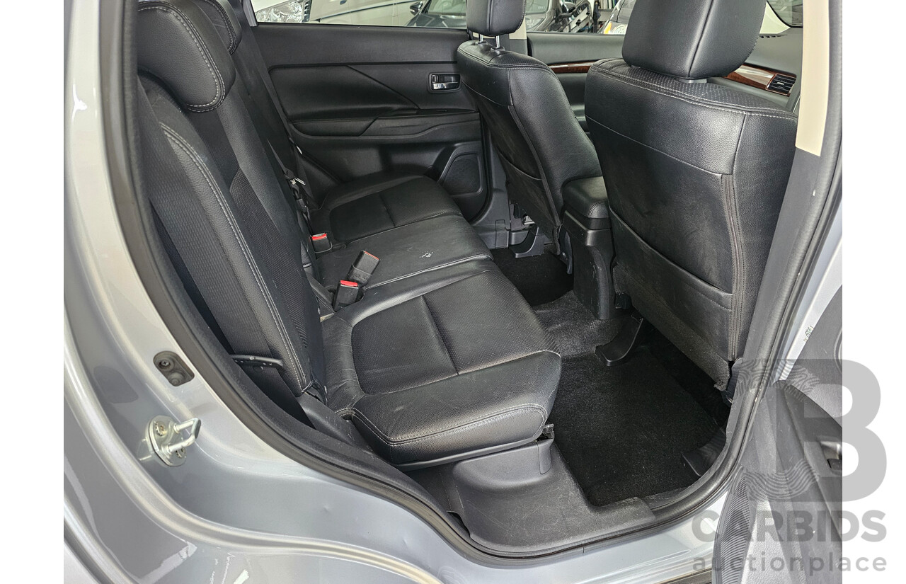 5/2013 Mitsubishi Outlander Aspire (4x4) ZJ 4d Wagon Silver 2.3L