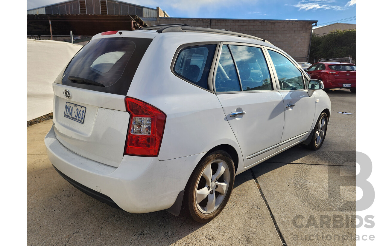 08/2008 Kia Rondo EX FWD UN 4D Wagon White 2.0L