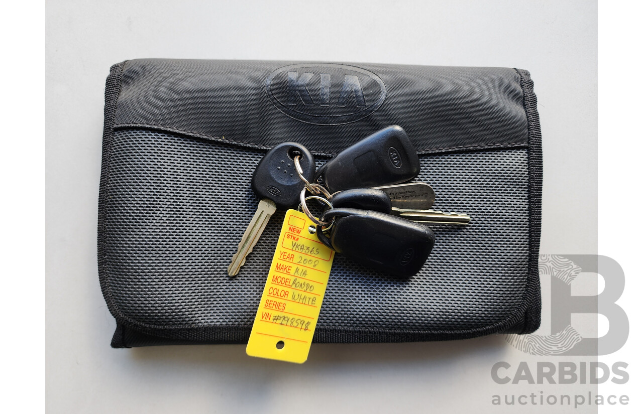 08/2008 Kia Rondo EX FWD UN 4D Wagon White 2.0L