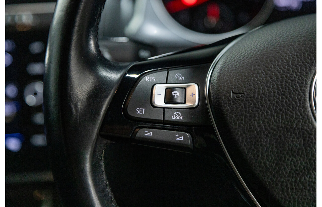 5/2018 Volkswagen Golf 110TSI Trendline MK7.5 AU MY18 5d Hatchback White Turbo 1.4L