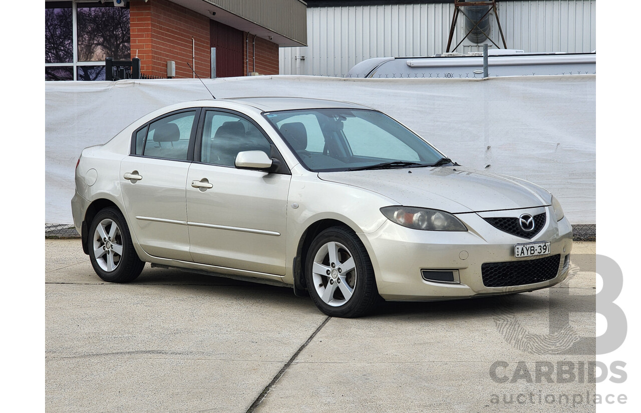 03/2006 Mazda Mazda3 MAXX FWD BK 4D Sedan Silver 2.0L