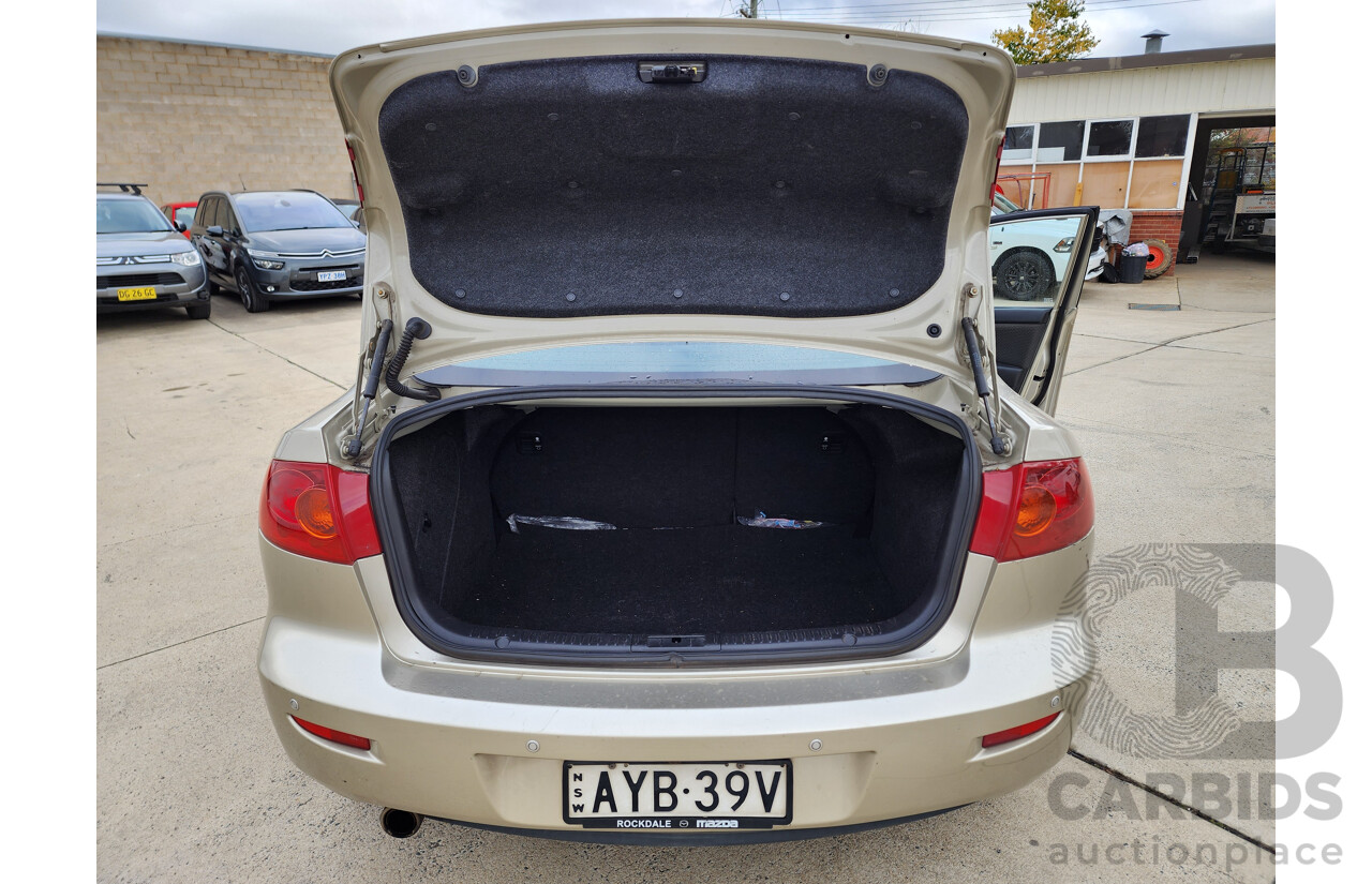 03/2006 Mazda Mazda3 MAXX FWD BK 4D Sedan Silver 2.0L