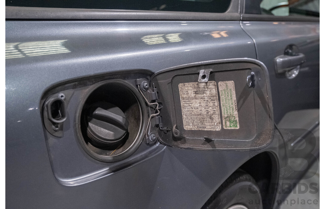 3/2006 Volvo V50 2.4 MS 4d Wagon Metallic Grey 2.4L