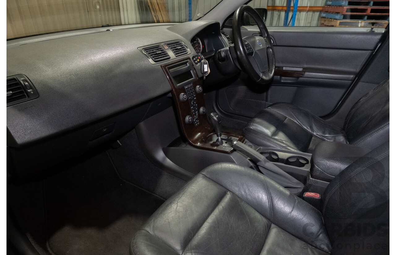 3/2006 Volvo V50 2.4 MS 4d Wagon Metallic Grey 2.4L