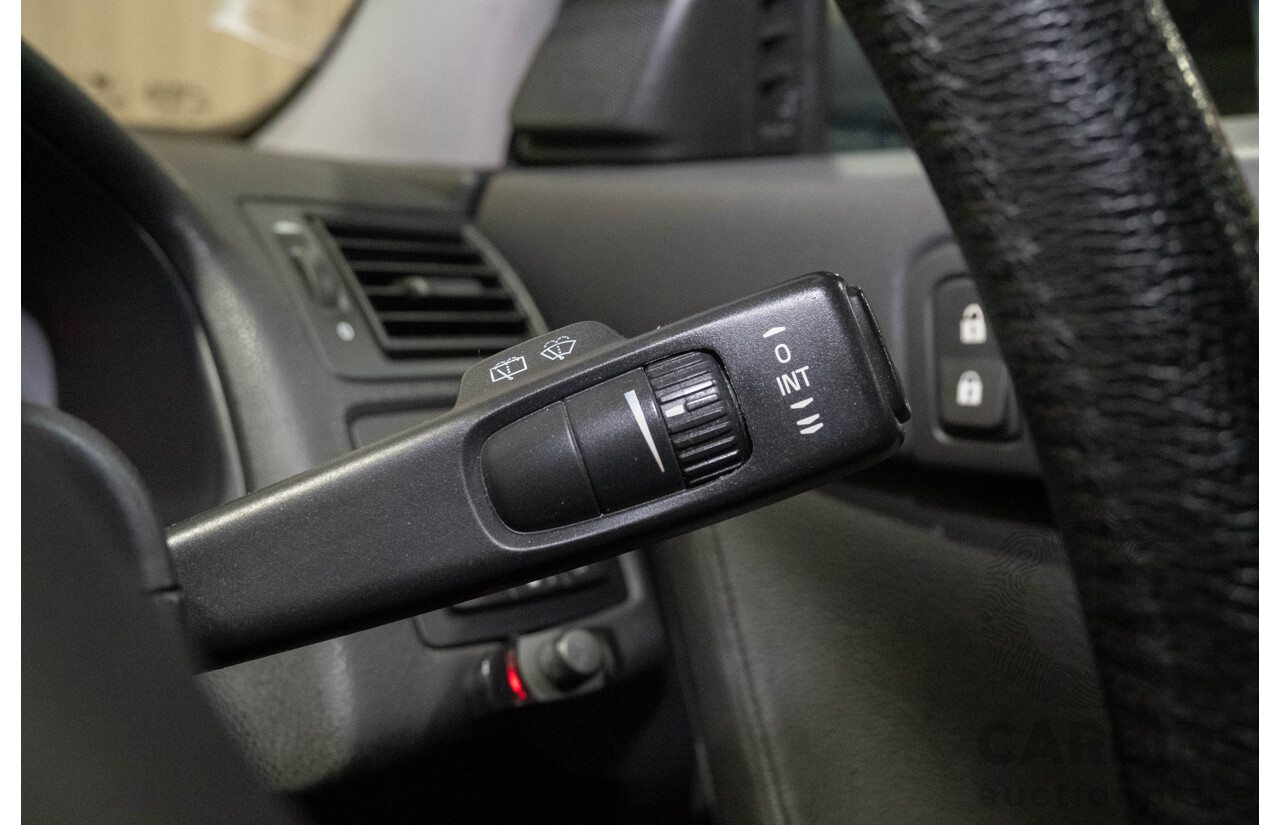 3/2006 Volvo V50 2.4 MS 4d Wagon Metallic Grey 2.4L