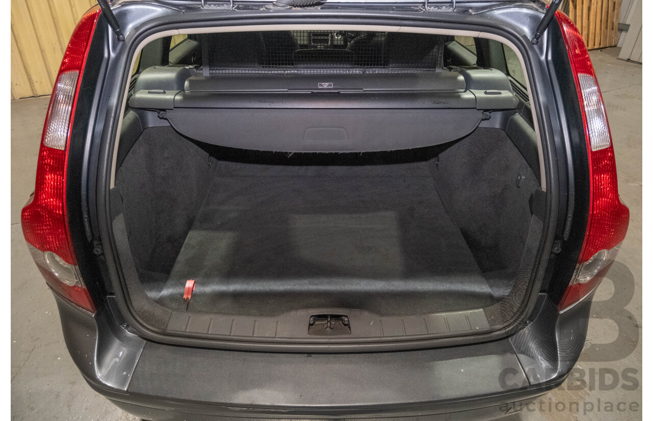 3/2006 Volvo V50 2.4 MS 4d Wagon Metallic Grey 2.4L