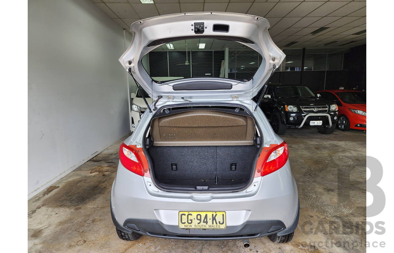 04/2009 Mazda Mazda2 NEO FWD DE 5D Hatchback Silver 1.5L