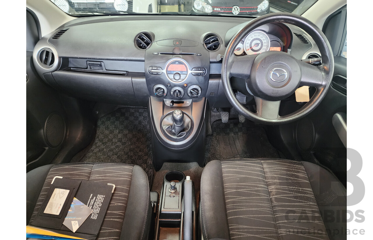 04/2009 Mazda Mazda2 NEO FWD DE 5D Hatchback Silver 1.5L