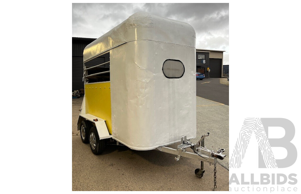 01/1980 Home-Built Dual Axle Horse Float