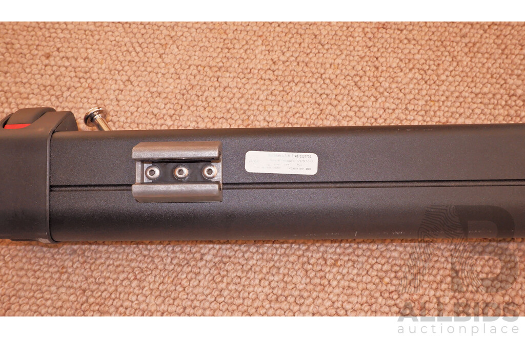 VW Cargo Barrier Screen for Golf VI Wagon and Operating Manuals