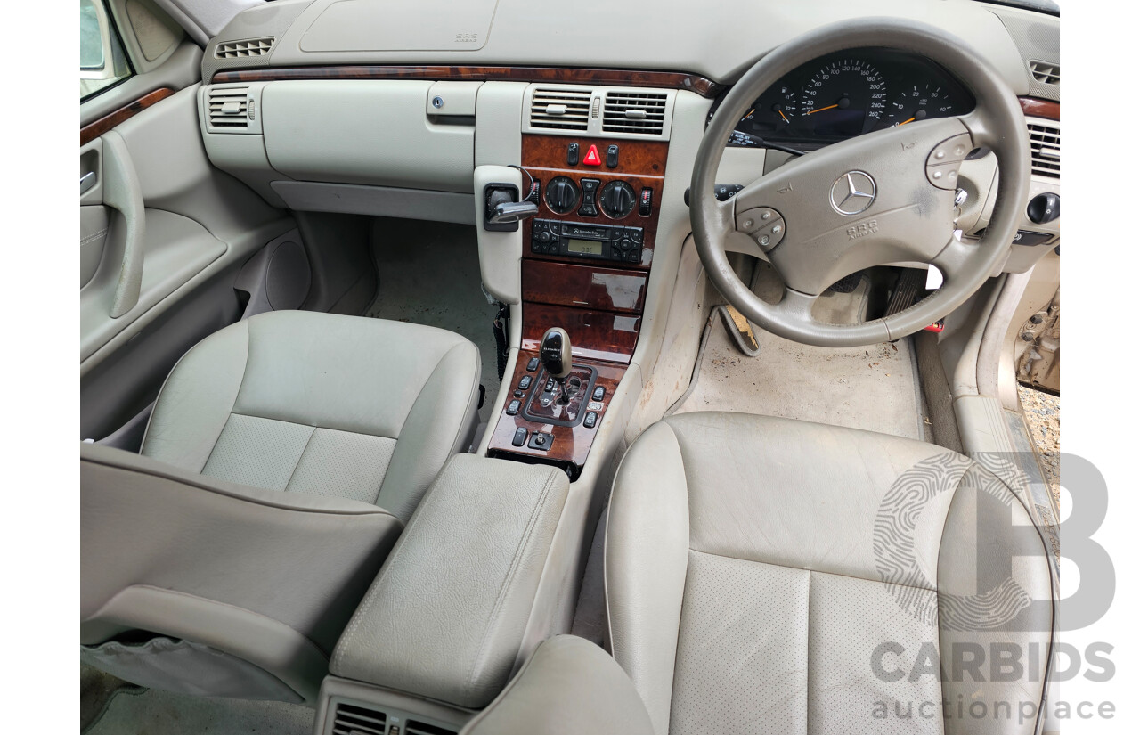 4/2002 Mercedes-Benz E270 CDI Elegance W210 4d Sedan Beige 2.7L