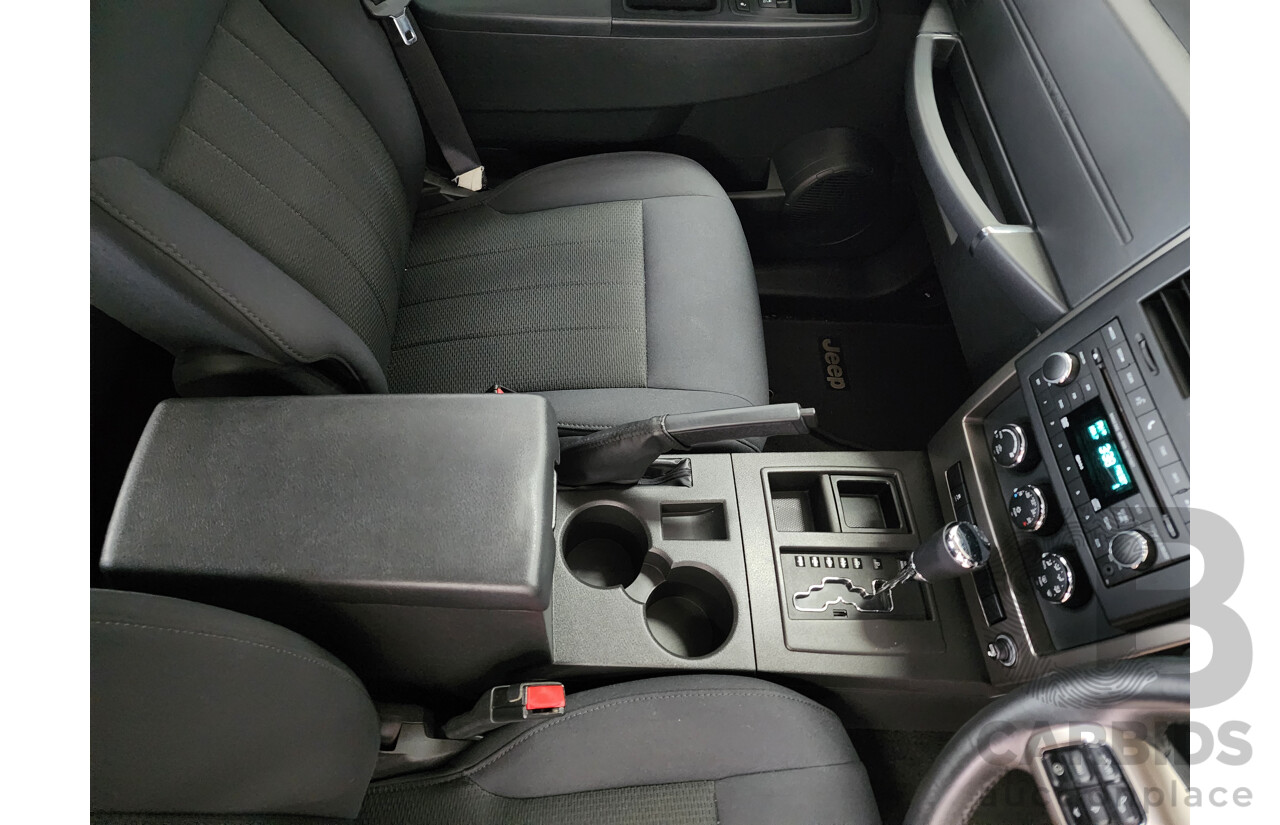 09/2012 Jeep Cherokee SPORT (4x2) RWD KK MY12 4D Wagon Blue 3.7L