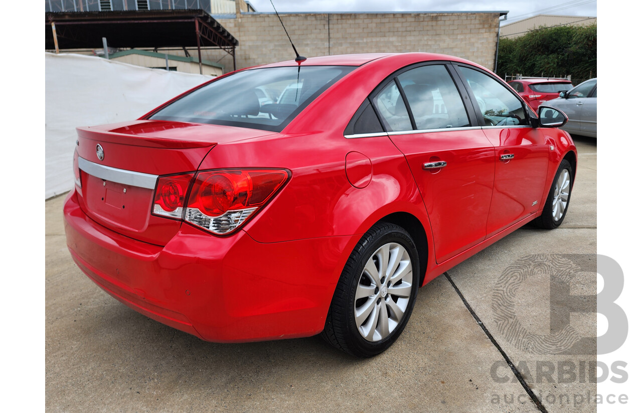 11/2014 Holden Cruze Z-SERIES FWD JH MY14 4D Sedan Red 1.8L